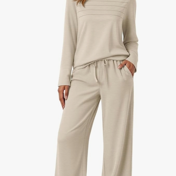 Women's 2PC Wide Leg Track Pants Lounge Set - NWT - Picture 4 of 5